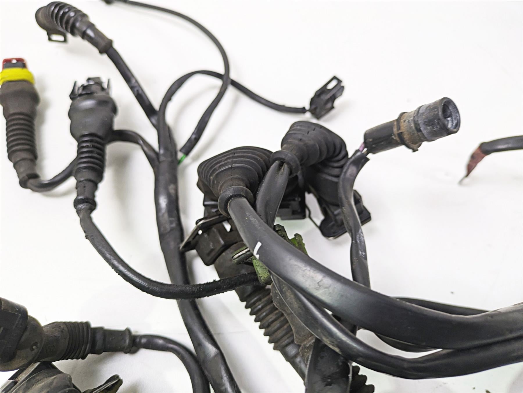 1998 Moto Guzzi California 1100 EV Main Wiring Harness Loom - No Cut GU03725830 {{ shop.shopifyCountryName }} - Mototech271