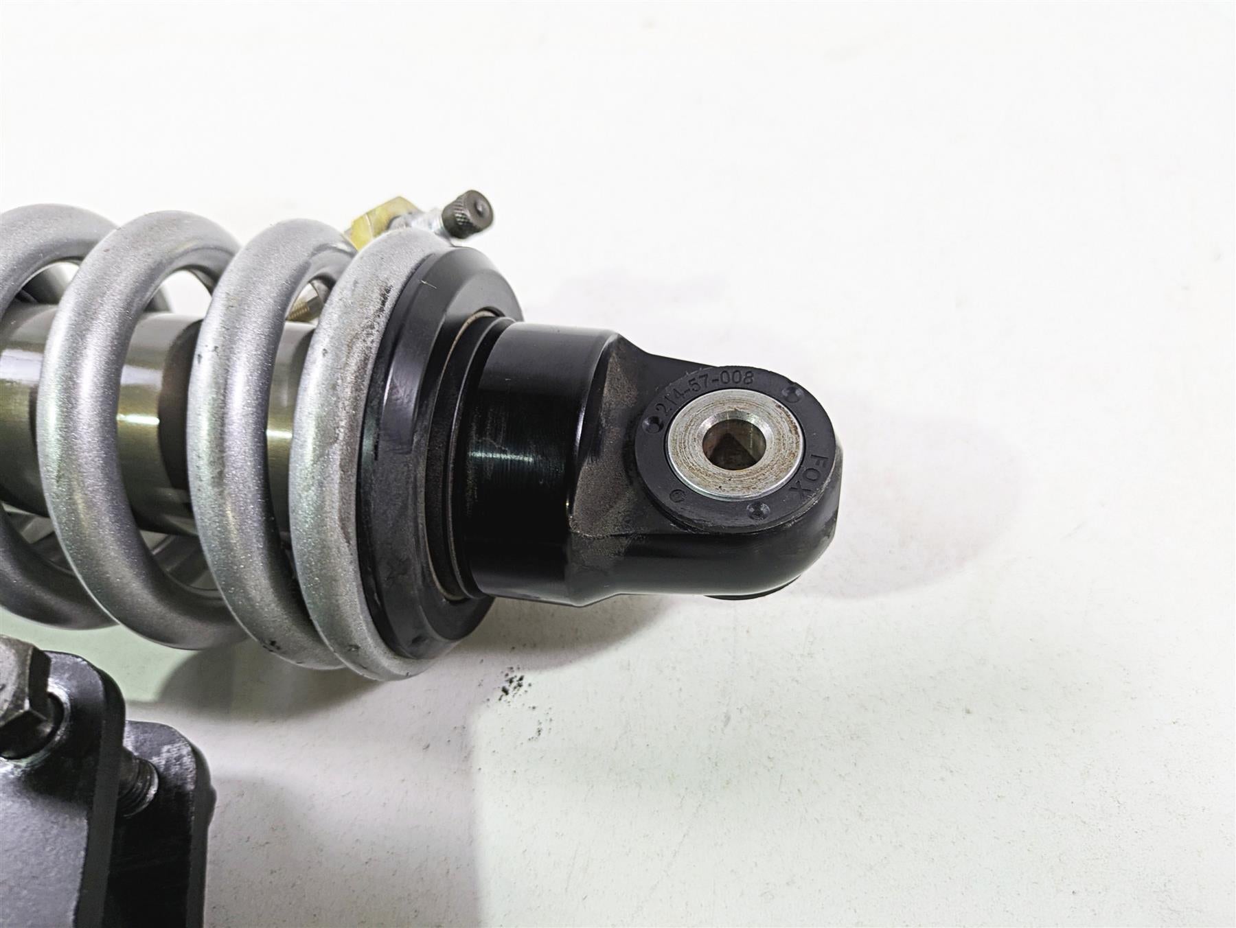 2017 Indian Chieftain Limited Fox Rear Shock Damper & Linkage 1543839 {{ shop.shopifyCountryName }} - Mototech271