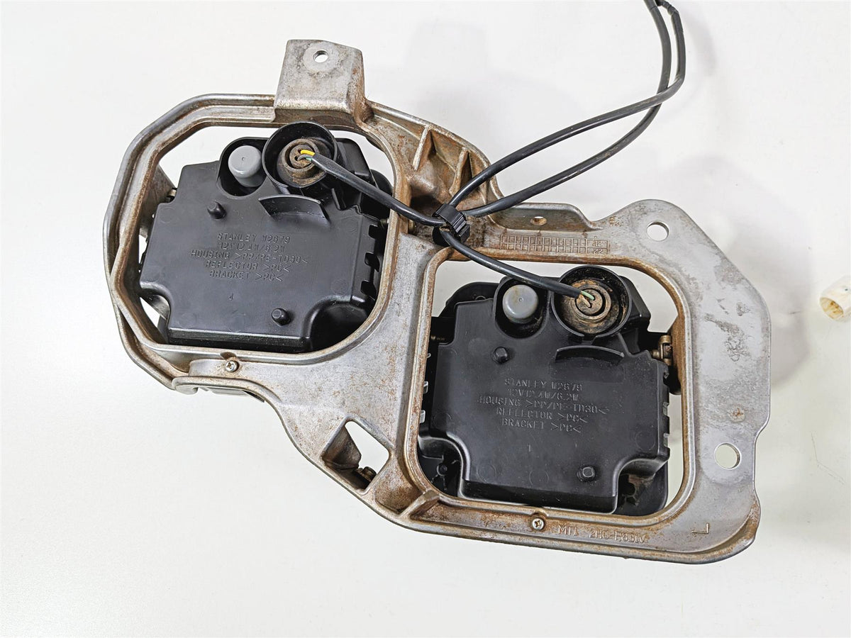 2021 Yamaha YXZ1000R EPS SS SE Nice Headlight Head Light Lamps 2UD-84300-00-00 {{ shop.shopifyCountryName }} - Mototech271