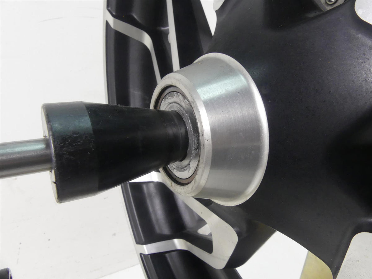 2021 Harley Softail FLSB Sport Glide 18x3.5 Front Wheel Rim 10 Spoke 43300450 {{ shop.shopifyCountryName }} - Mototech271