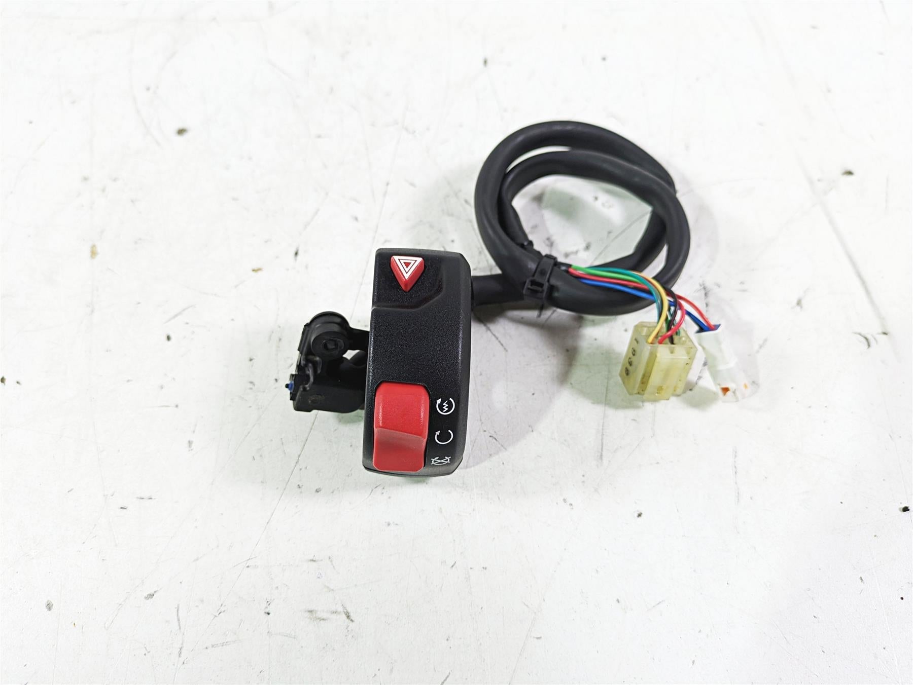 2020 Triumph Street Scrambler 900 Right Hand Control Switch T2041708 | Mototech271