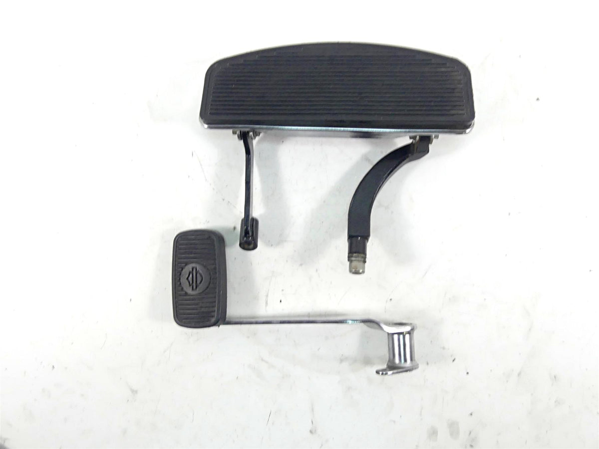 2007 Harley Touring FLHRC Road King Right Front Floorboard Brake Pedal 50621-06A {{ shop.shopifyCountryName }} - Mototech271