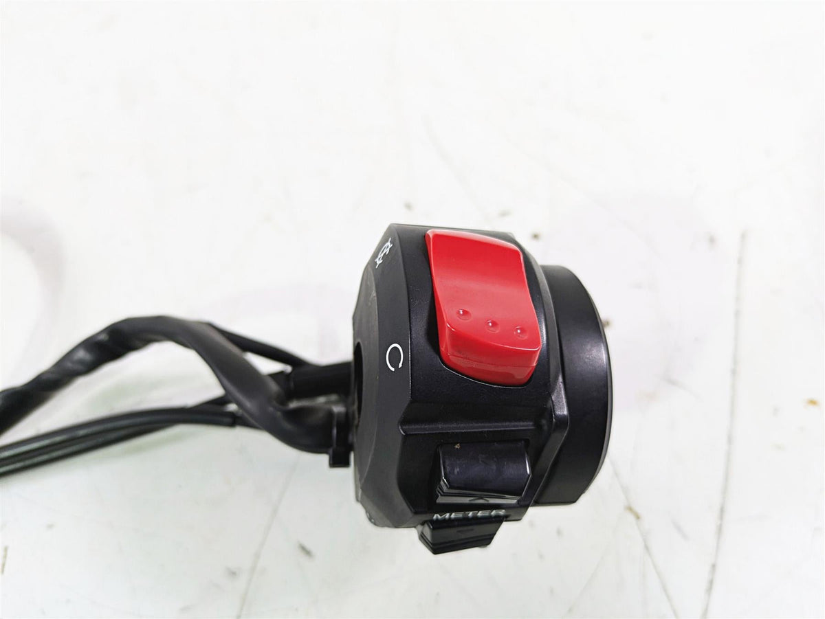 2016 Suzuki GSXR1000 Right Hand Start Stop Control Switch - Read 37200-47H30 {{ shop.shopifyCountryName }} - Mototech271