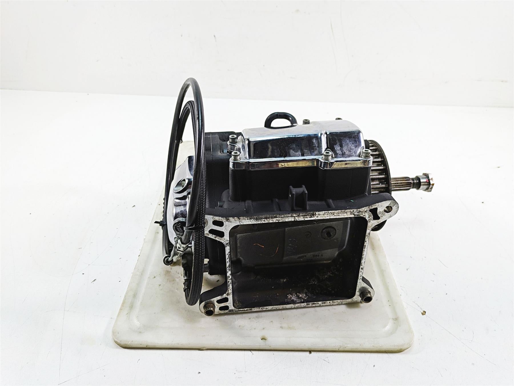 2009 Harley FXCWC Softail Rocker C 6 Speed Transmission Gear Box - 26k 33153-09 {{ shop.shopifyCountryName }} - Mototech271