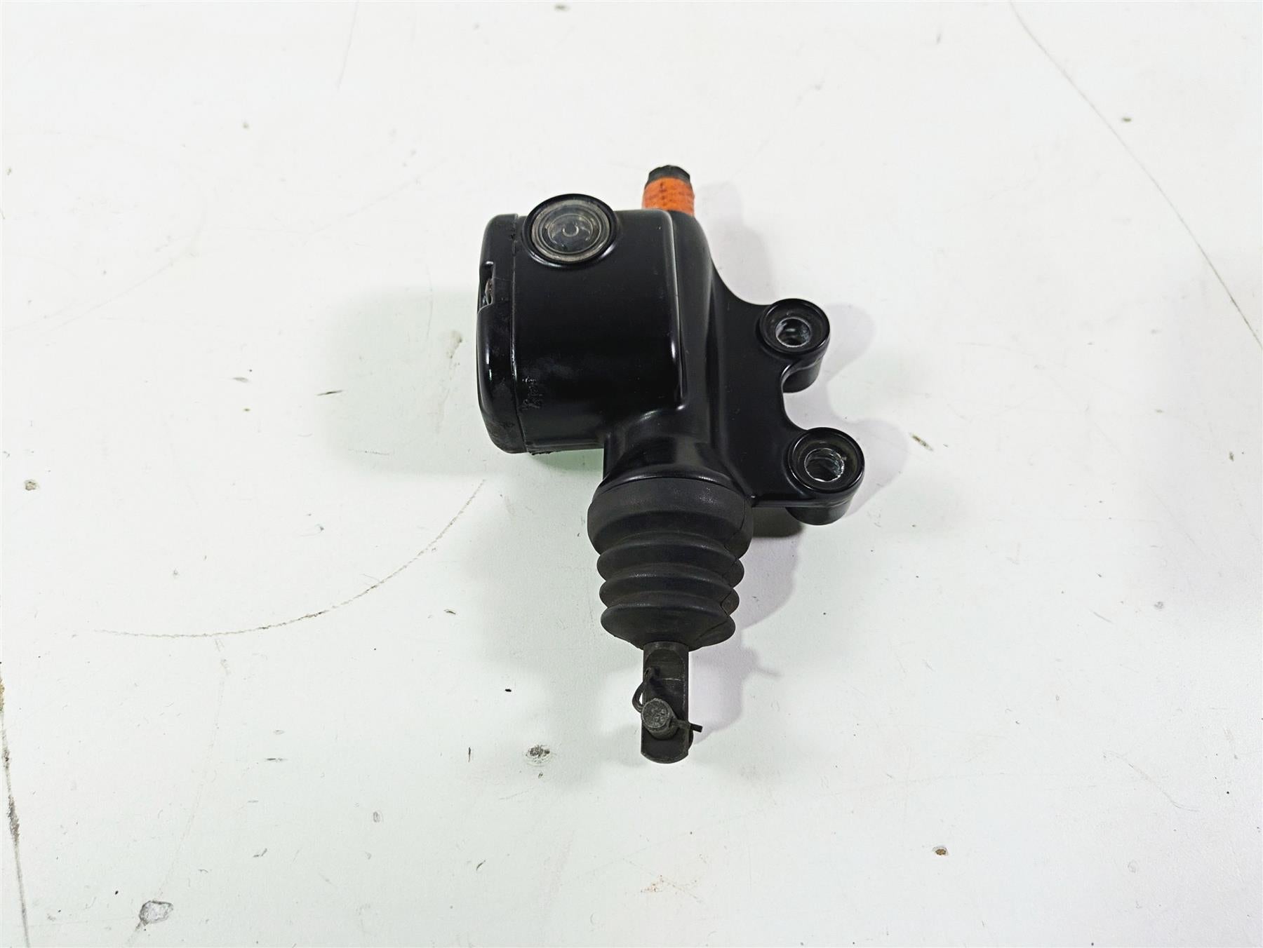 2008 Harley Touring FLHTP Electra Glide Rear Brake Master Cylinder 41700028A {{ shop.shopifyCountryName }} - Mototech271