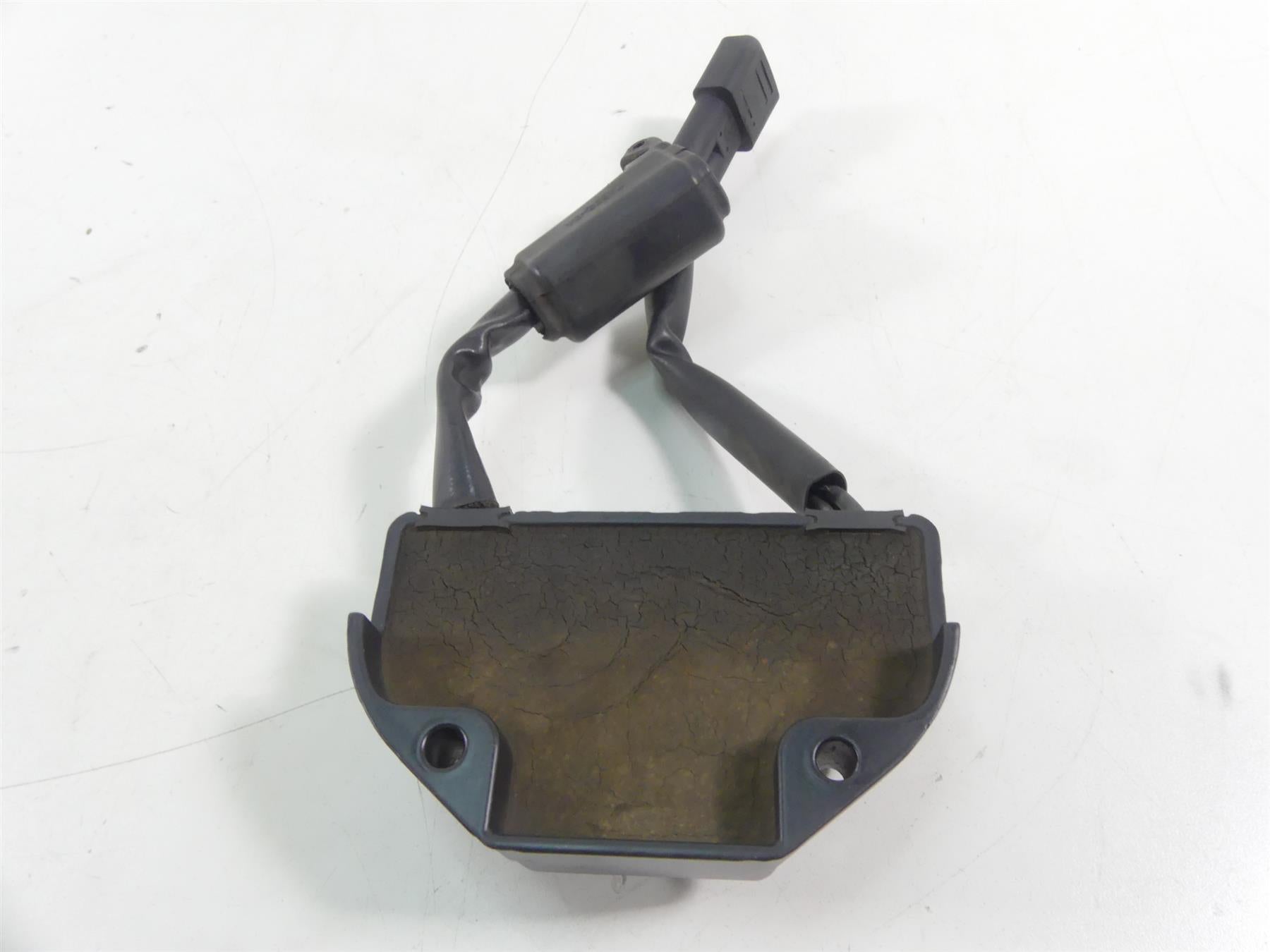2005 Harley FXDWGI Dyna Wide Glide Rectifier Voltage Regulator 74631-04 {{ shop.shopifyCountryName }} - Mototech271