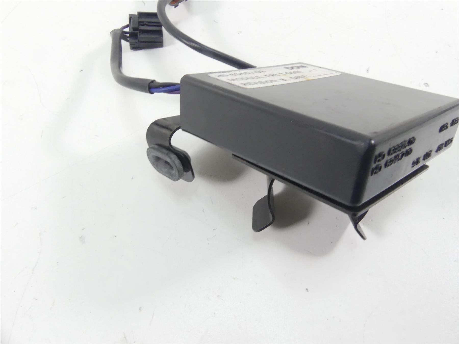 2011 Harley VRSCF Muscle Rod Rear Turn Signal Module Unit 69457-09 {{ shop.shopifyCountryName }} - Mototech271