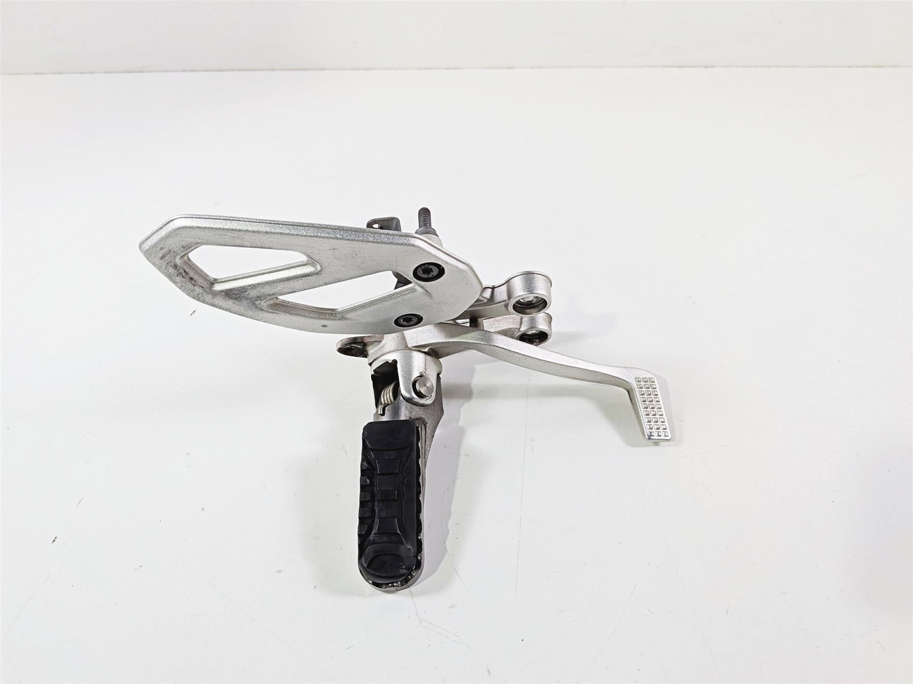 2016 BMW S1000XR K49 Right Rider Foot Peg & Brake Ped 46718553836-Mototech271
