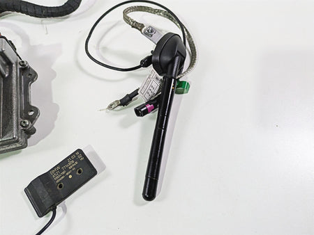 2019 BMW R1250RT K52 Bluetooth Radio + Wiring & Antennas Set 65128542065 {{ shop.shopifyCountryName }} - Mototech271