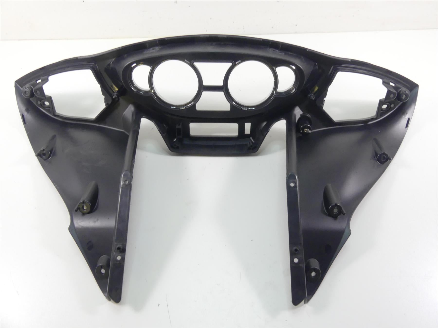 2015 Victory Cross Country Tour Front Inner Nose Dash Cover Fairing 5437066 {{ shop.shopifyCountryName }} - Mototech271
