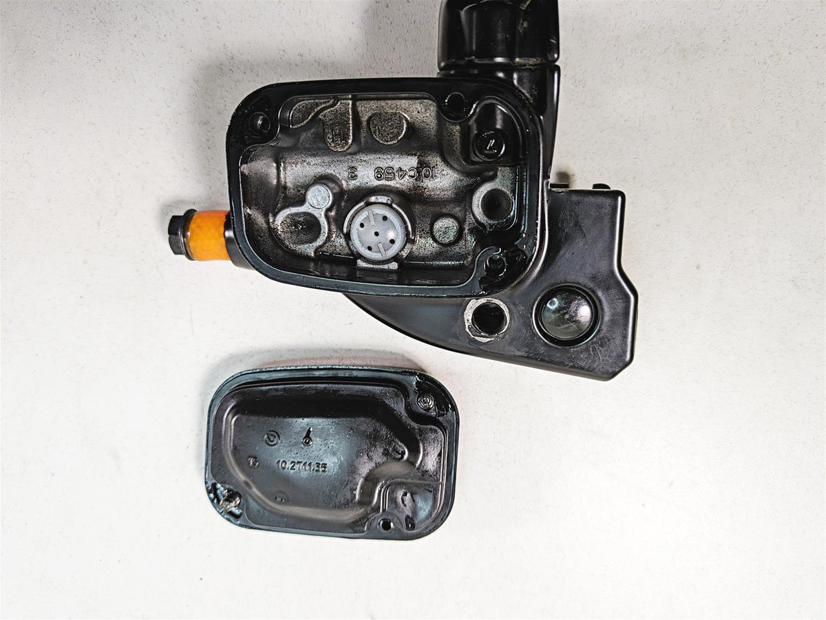 2018 Harley Touring FLHXSE CVO Street Glide Clutch Master Cylinder 37200343C {{ shop.shopifyCountryName }} - Mototech271
