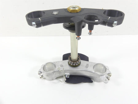 2022 Suzuki GSXR750 Upper Lower Triple Tree Clamp Set 51311-01H00 51410-01H10 {{ shop.shopifyCountryName }} - Mototech271