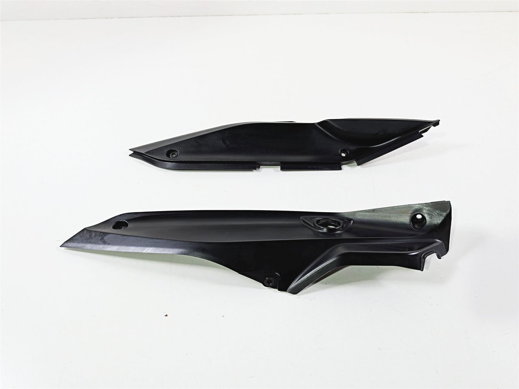 2016 Ducati Hypermotard 939 SP Tail Side Cover Fairing Set 48211722A 48211742A-Mototech271