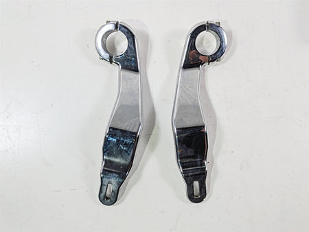 2015 Harley Touring FLTRUSE CVO Road Glide Chrome Front Fairing Mount 47200261-Mototech271