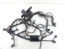 Load image into Gallery viewer, 2006 Harley Softail FXSTSI Springer Efi Wiring Harness Loom - No Cuts 70431-06 | Mototech271
