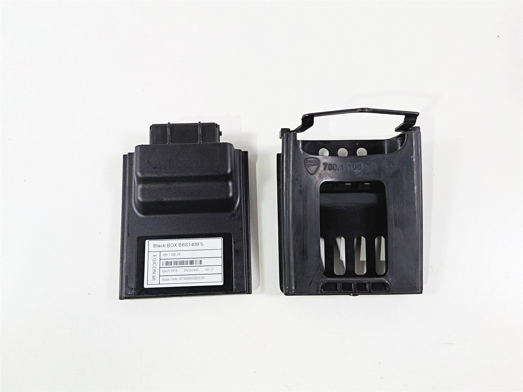 2019 Ducati Panigale V4S V4 S Corse Bbox Black Box Unit Control Module 38510867B {{ shop.shopifyCountryName }} - Mototech271