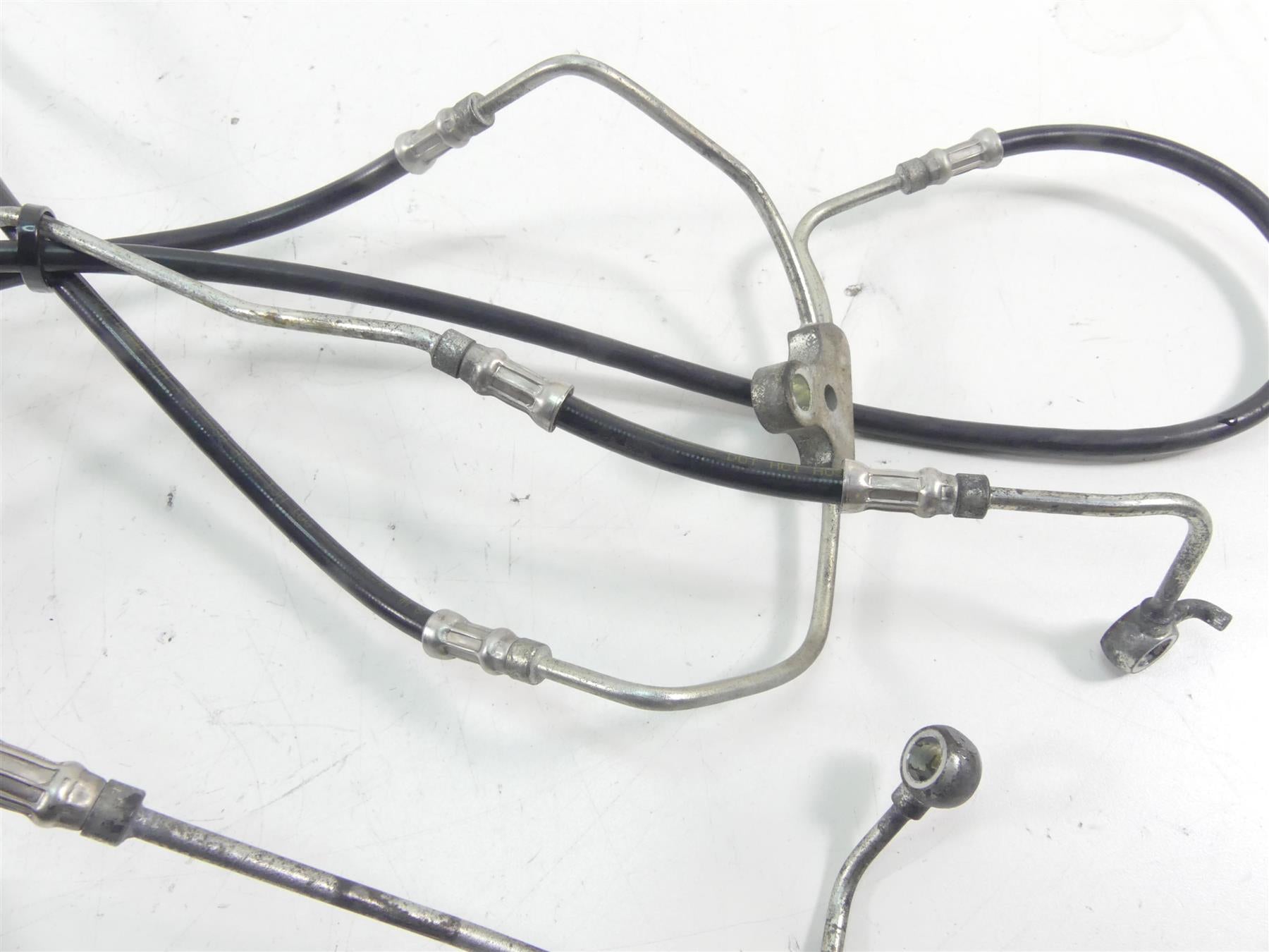 2013 Harley Touring FLHTK Electra Glide Front Abs Brake Line Set 40612-09 {{ shop.shopifyCountryName }} - Mototech271
