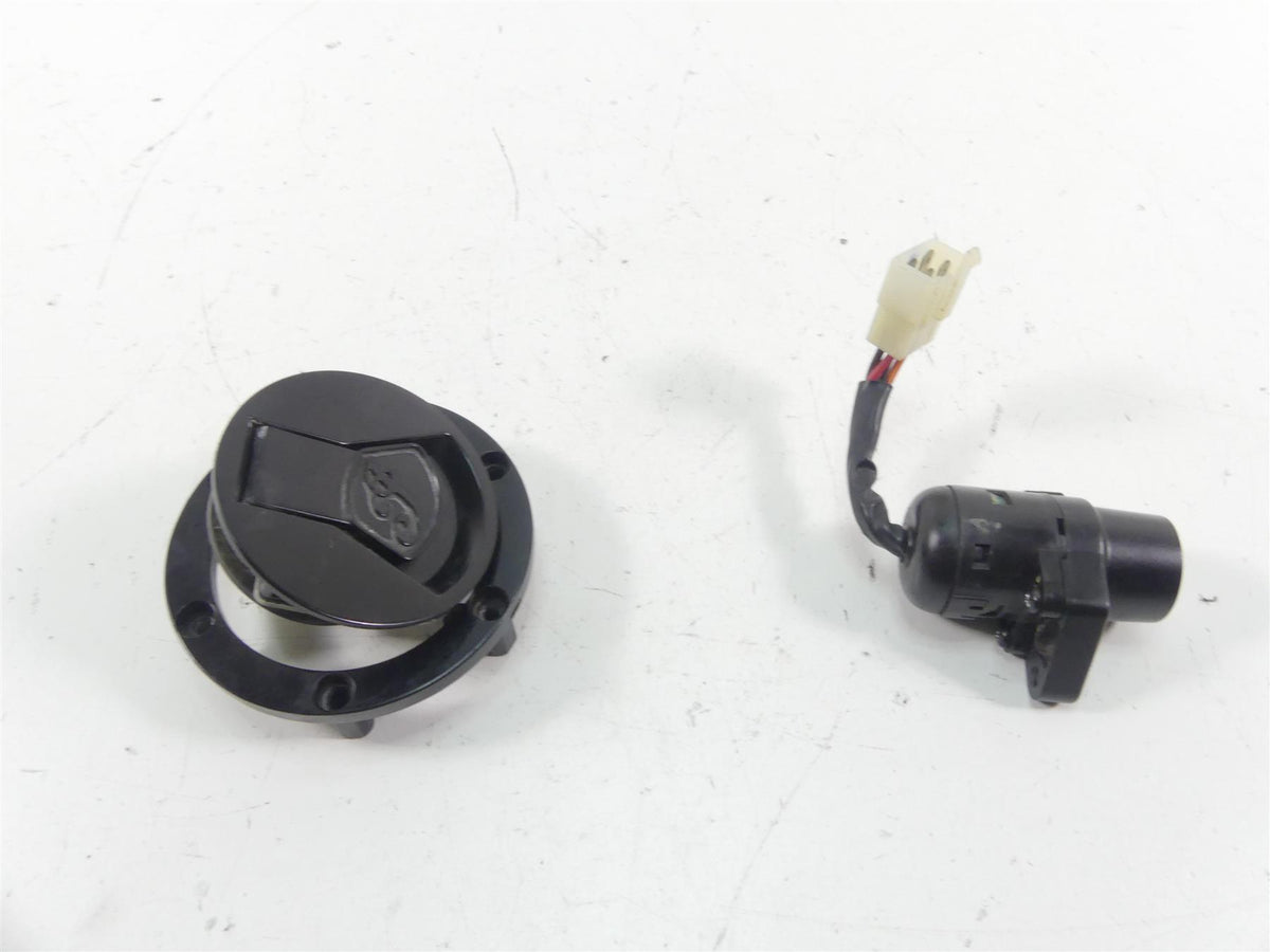 2016 Indian Scout Sixty Ignition Switch Tank Cap Set - NO Key 4014434-266 {{ shop.shopifyCountryName }} - Mototech271