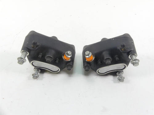 2005 Harley Touring FLHRSI Road King Front Brake Caliper Set 44023-00C 44046-00D | Mototech271