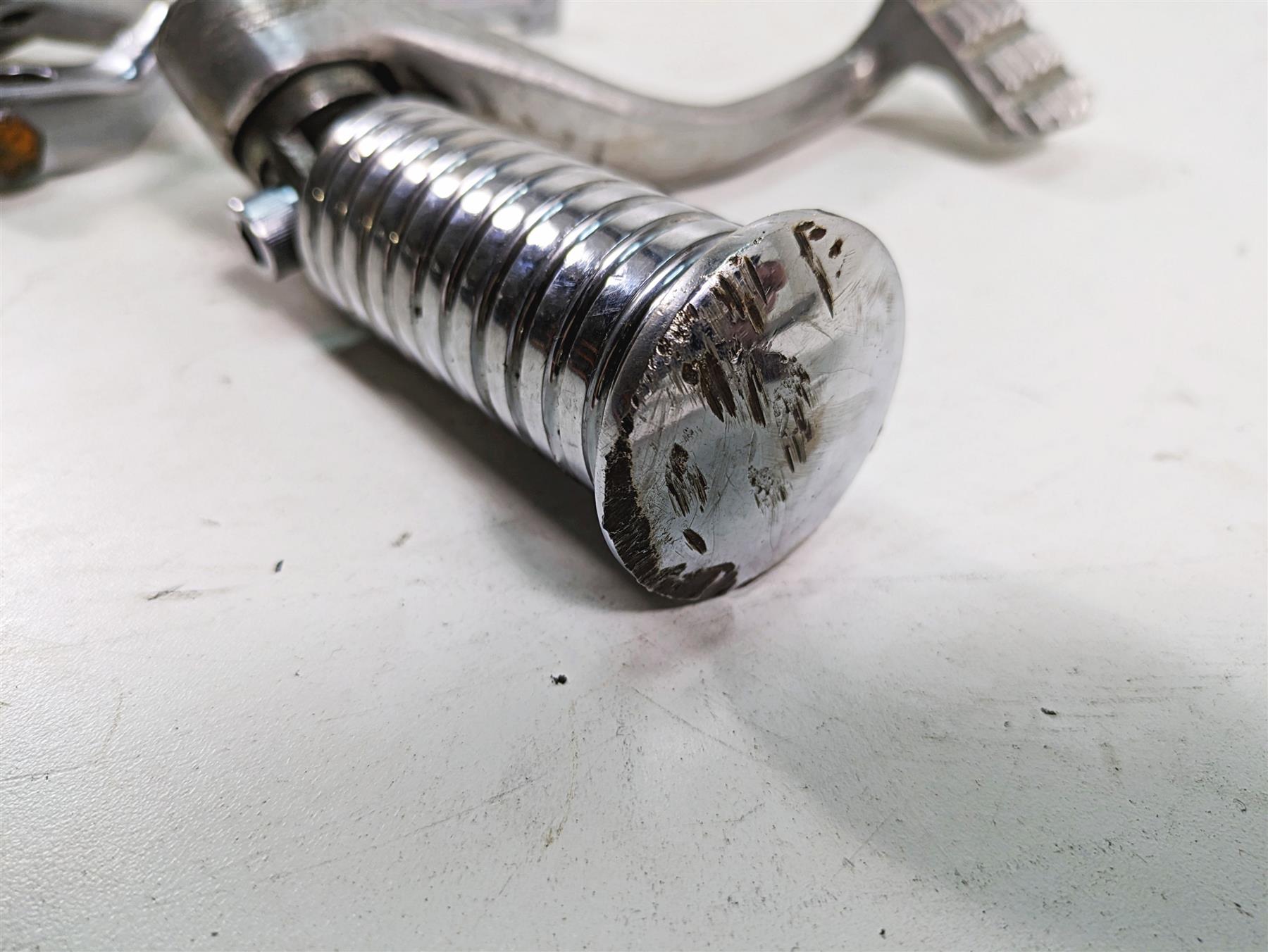1994 Harley Sportster XLH883 XL883 Left Right Front Foot Peg Pedal Set 50951-90 {{ shop.shopifyCountryName }} - Mototech271