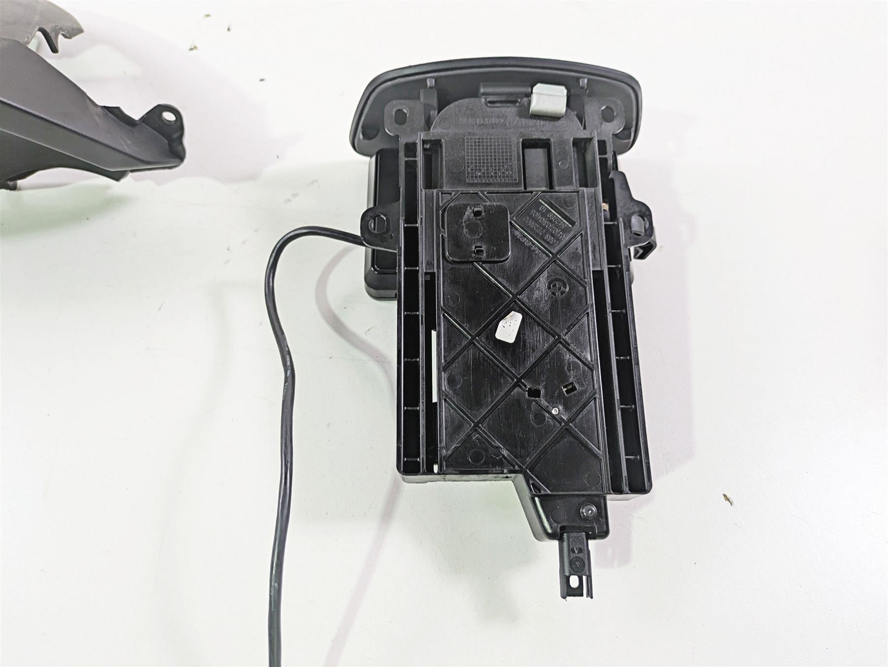 2014 BMW K1600 GTL K48 Gps Navigator IV 4 Set + Mount & Cover 46637724088 {{ shop.shopifyCountryName }} - Mototech271