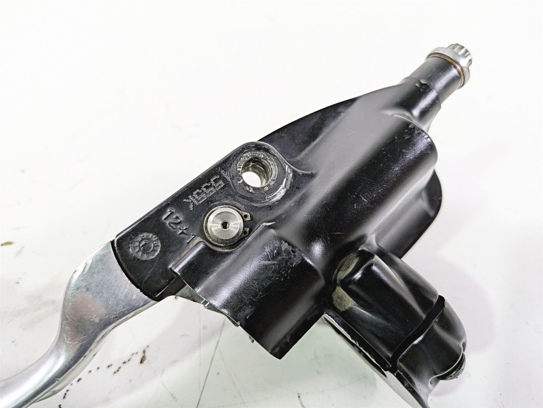 2016 Harley FXDL Dyna Low Rider Front Brake Master Cylinder 11/16" 45170-08F {{ shop.shopifyCountryName }} - Mototech271