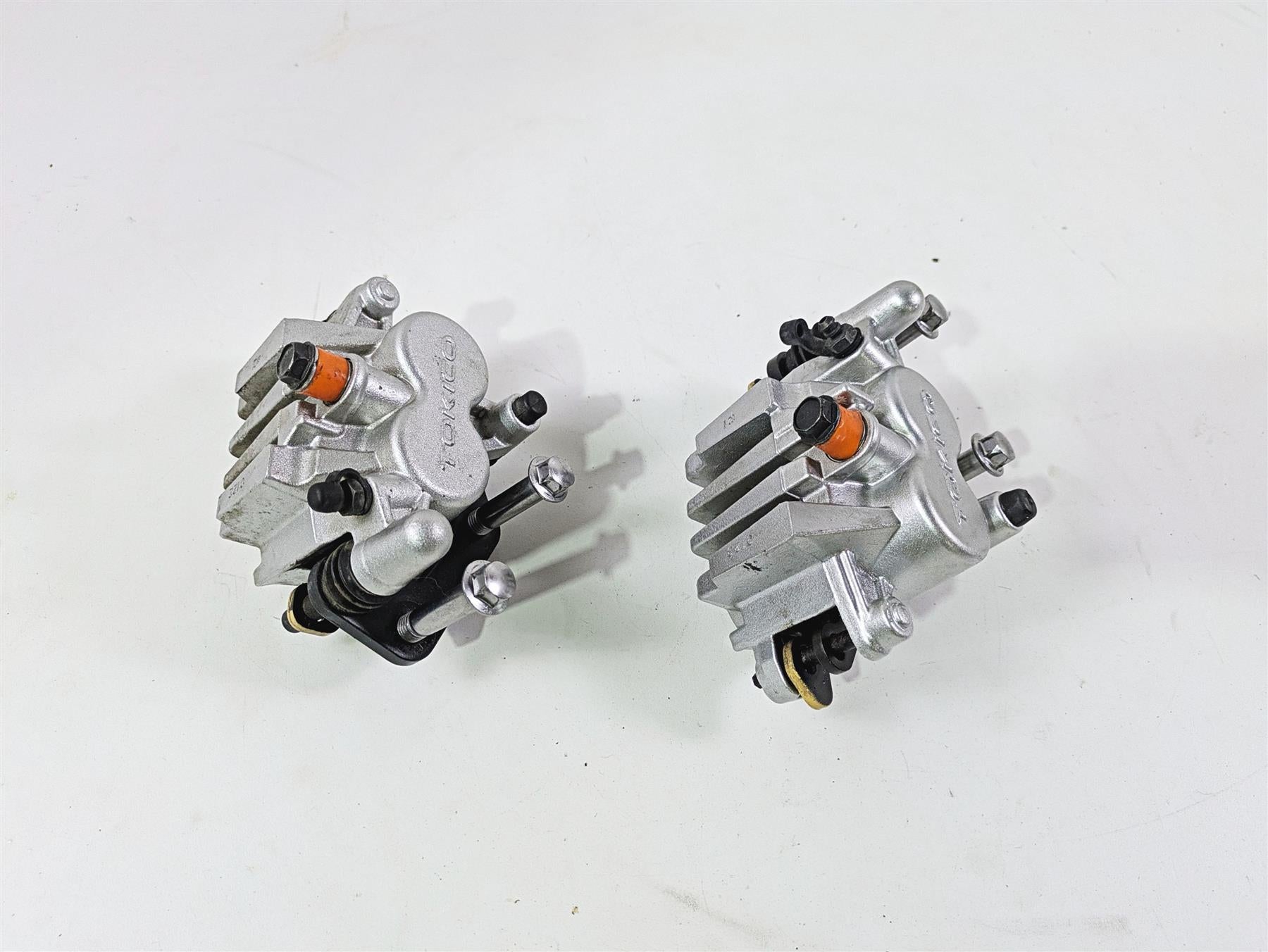 2008 Kawasaki VN1600 Vulcan Nomad Tokico Front Brake Caliper Set 43044-1115 {{ shop.shopifyCountryName }} - Mototech271