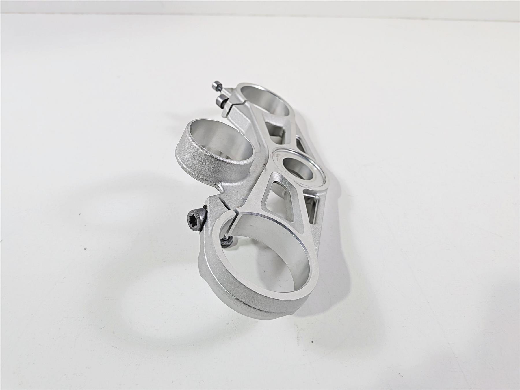 2017 BMW S1000RR K46 Upper Triple Tree Steering Clamp 31428549498 {{ shop.shopifyCountryName }} - Mototech271