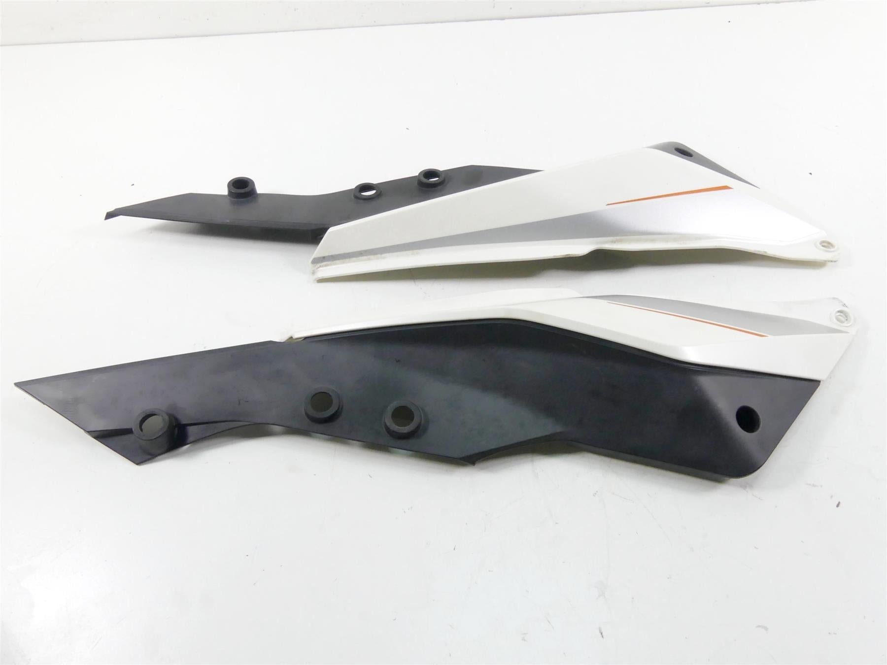 2015 KTM 1290 Adventure Rear Left Right Tail Fairing Cover Set 6030804300033 {{ shop.shopifyCountryName }} - Mototech271