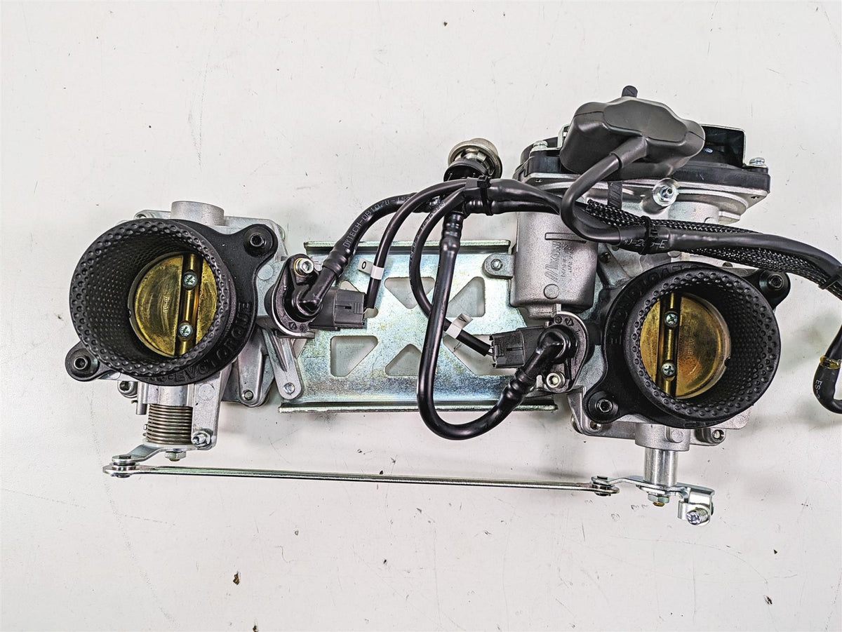 2020 Ducati Hypermotard 950 SP Mikuni Throttle Fuel Injection Body Set 28240932A {{ shop.shopifyCountryName }} - Mototech271