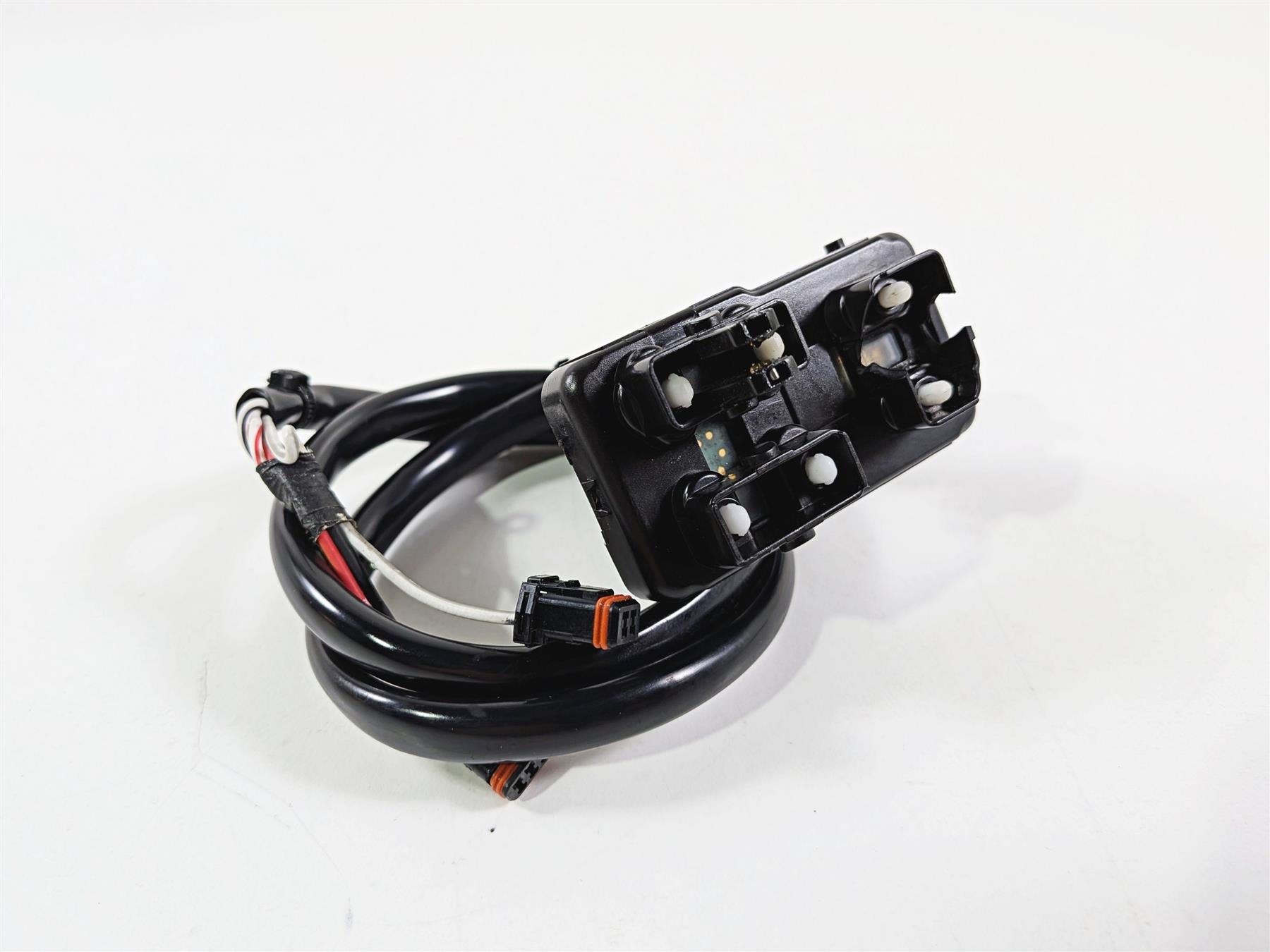 2024 Harley Softail FXLRST Low Rider Right Control Switch Internals 71500630 {{ shop.shopifyCountryName }} - Mototech271
