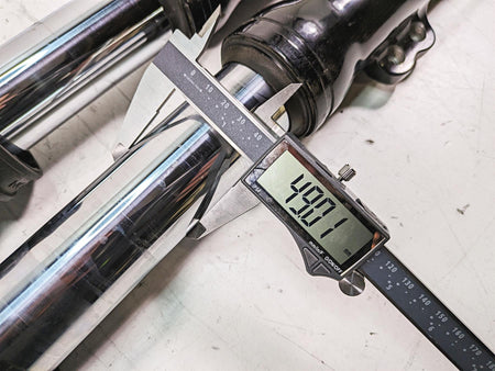 2020 Harley Softail FXBB Street Bob Straight Showa Front Fork Legs 49mm 45400166 {{ shop.shopifyCountryName }} - Mototech271