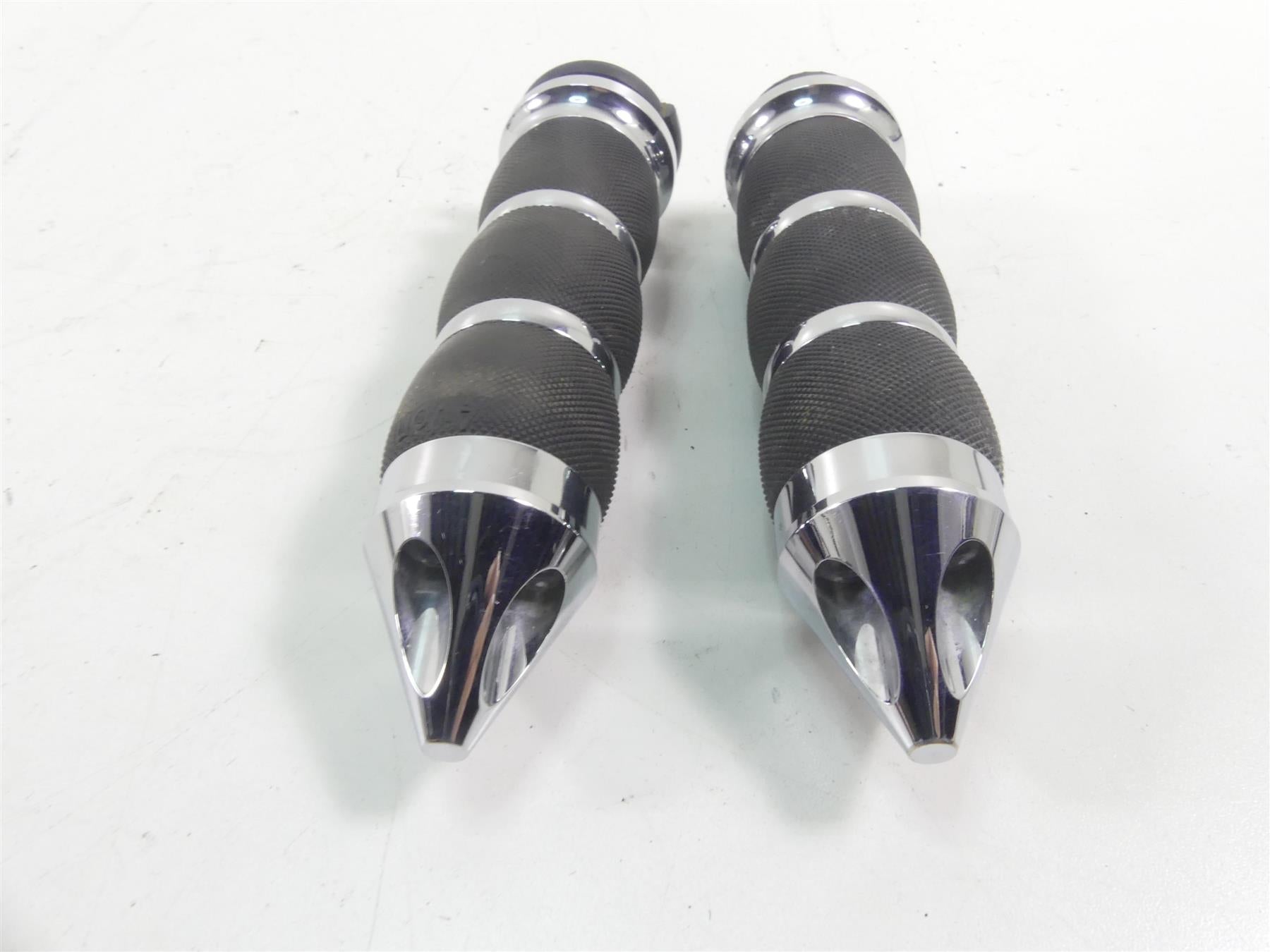 2004 Harley FXDWGI Dyna Wide Glide Avon Spike 1" Handlebar Grip Set 0630-1224 {{ shop.shopifyCountryName }} - Mototech271