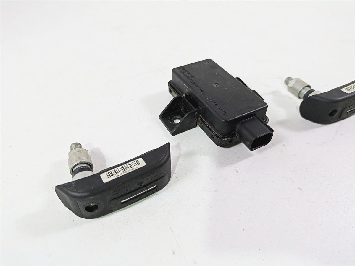 2020 KTM 1290 Super Adventure R Tire Pressure Module & Sensor Set 60312032000 {{ shop.shopifyCountryName }} - Mototech271