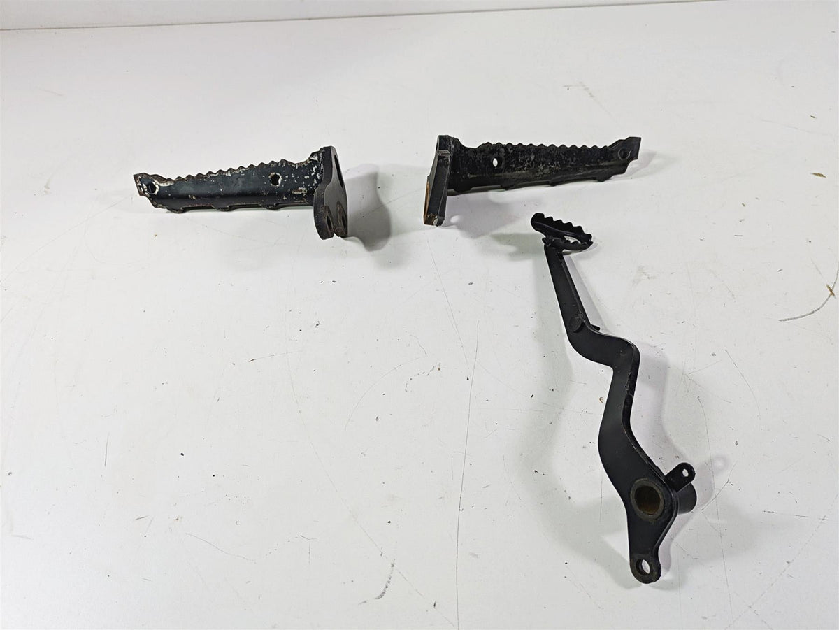 2001 Yamaha Banshee YFZ350 Footrest Foot Peg Brake Pedal Set 3GG-27411-01-00 {{ shop.shopifyCountryName }} - Mototech271