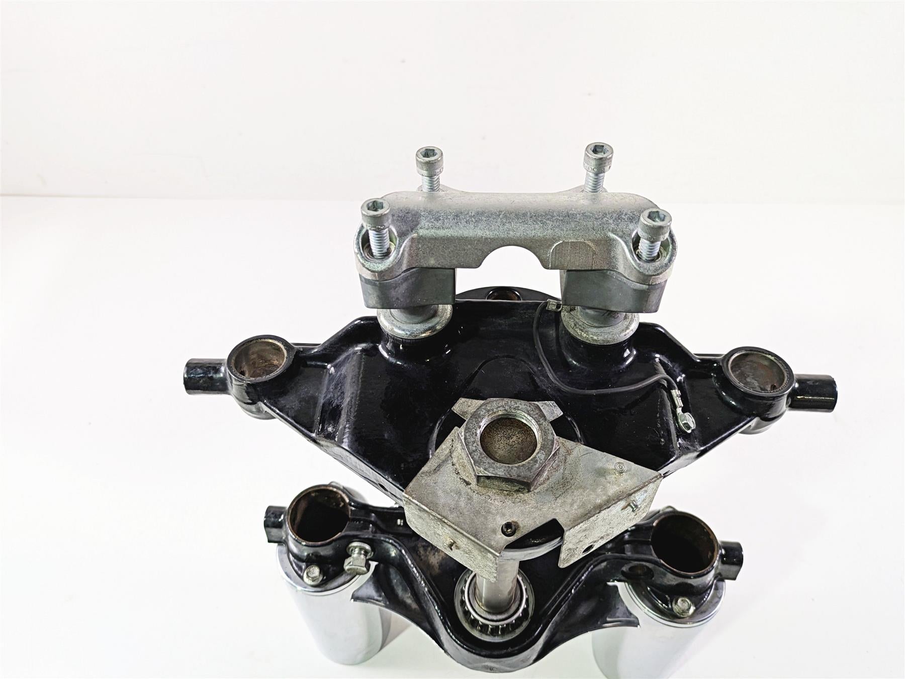 2007 Harley Touring FLHRSE CVO Road King Triple Trees & Riser Set 45446-87A {{ shop.shopifyCountryName }} - Mototech271