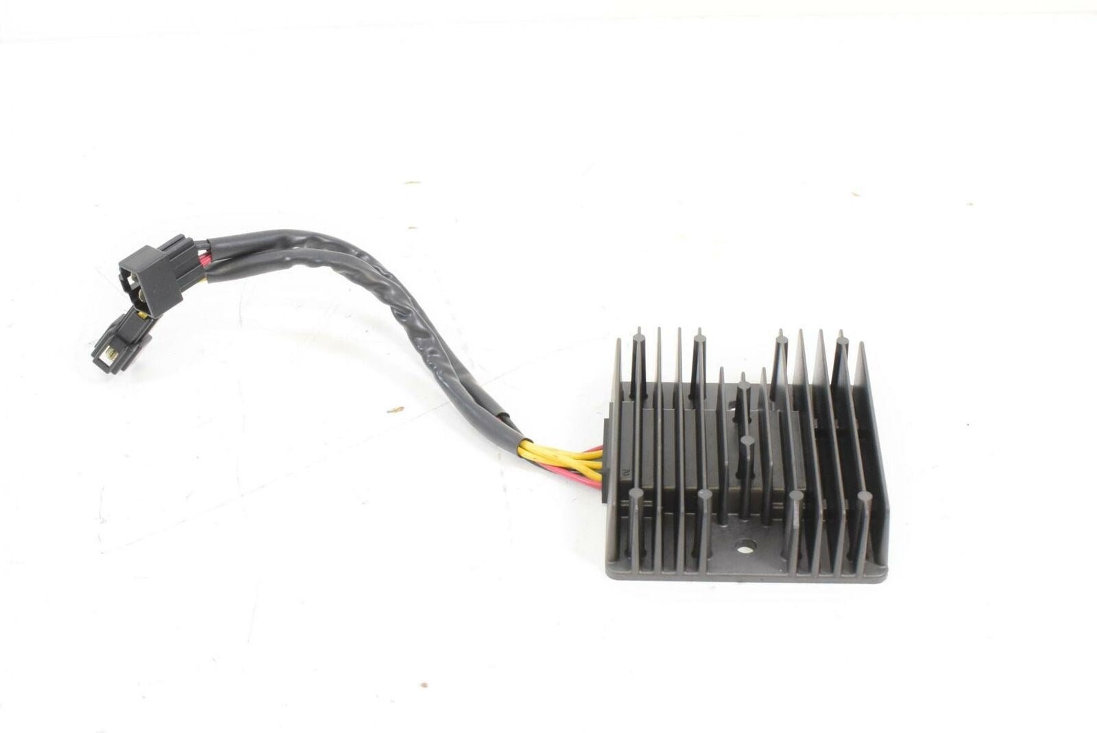 2009 Triumph Daytona 675 Rectifier Voltage Volts Regulator T1304040 {{ shop.shopifyCountryName }} - Mototech271