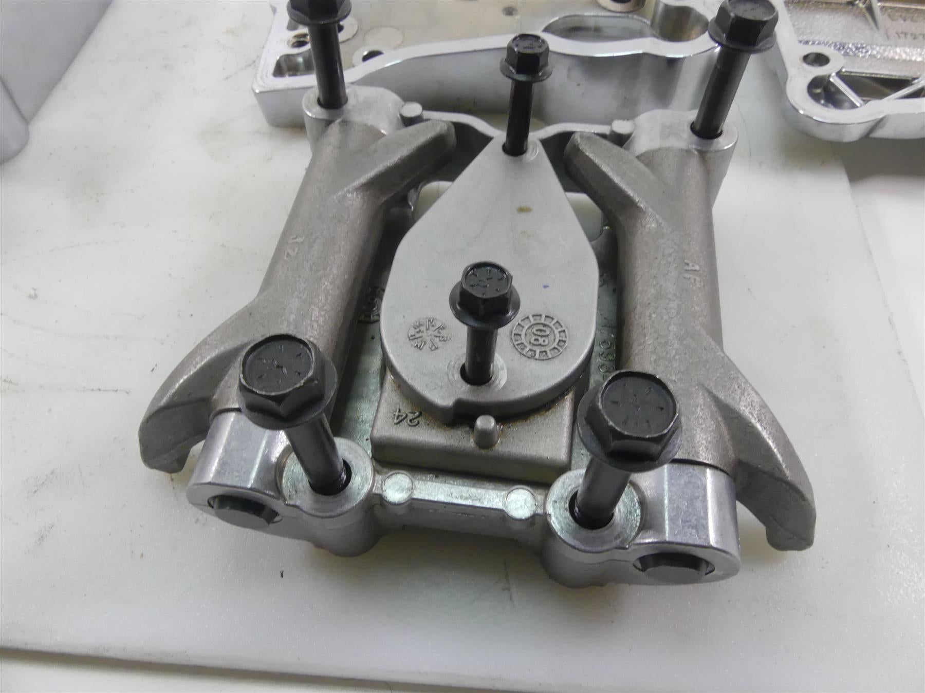 2009 Harley Dyna FXDF SE CVO Fat Bob Chrome Valve Cover Rocker Box Set 17571-99 {{ shop.shopifyCountryName }} - Mototech271