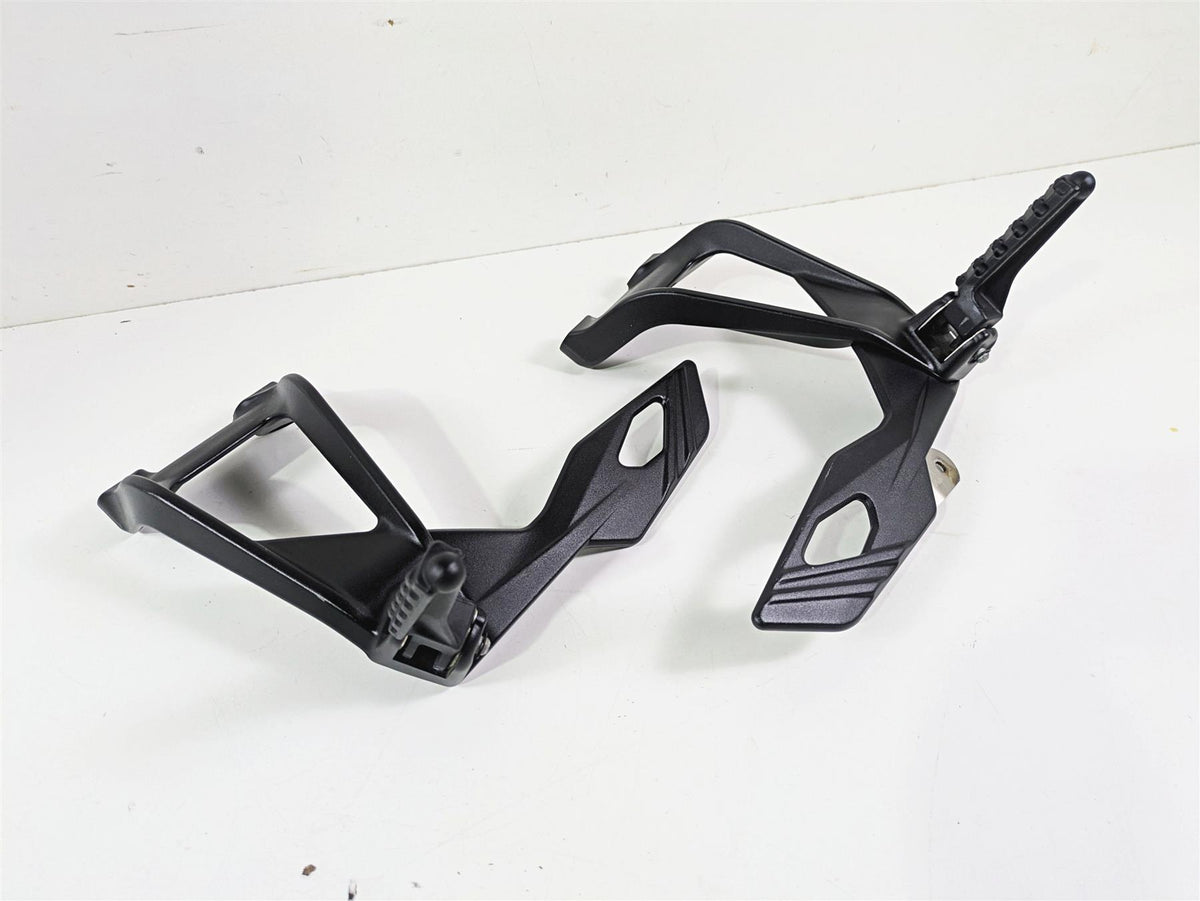 2017 KTM 1290 Super Duke GT Rear Passenger Footpeg 6140304800033S 6140304900033S {{ shop.shopifyCountryName }} - Mototech271