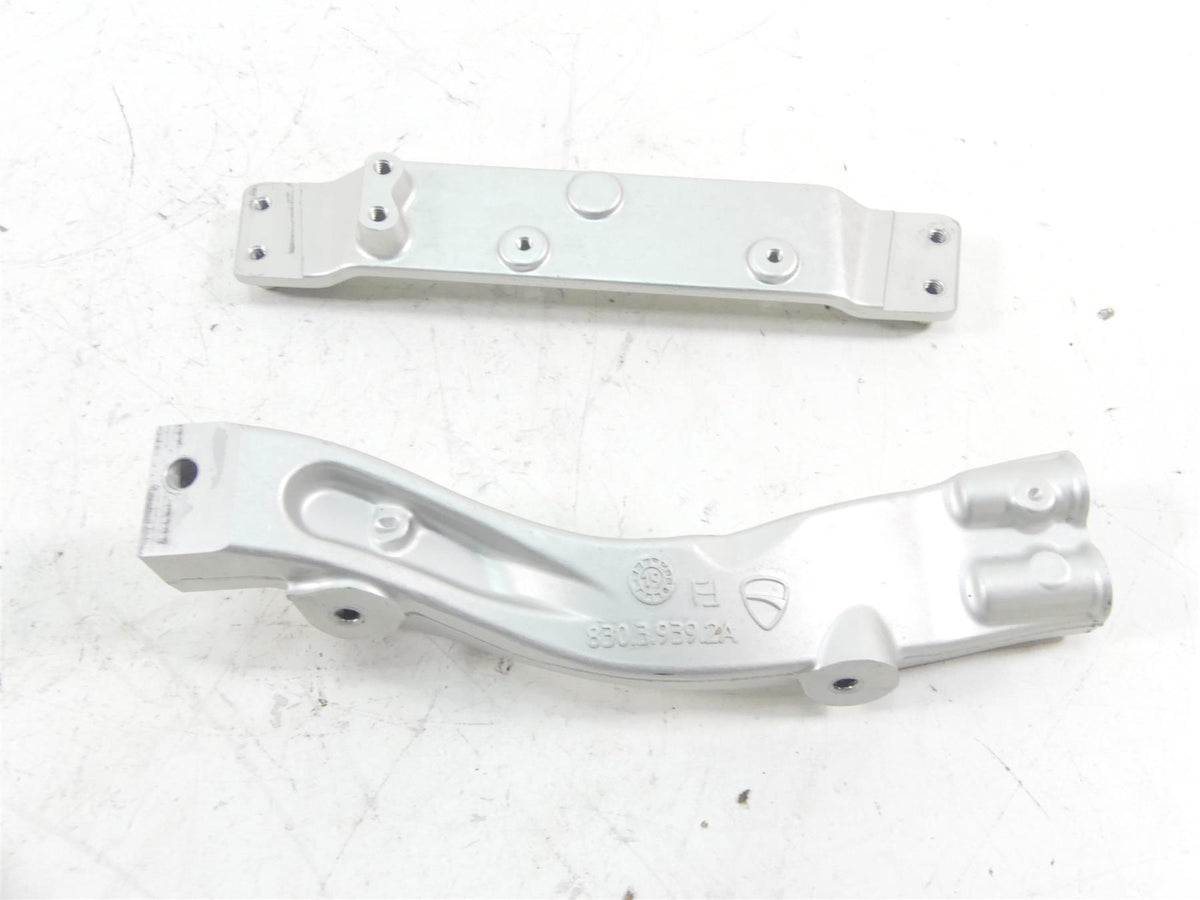 2020 Ducati Multistrada 1260 Enduro Frame Support Bracket Set 83039381A 83039392 {{ shop.shopifyCountryName }} - Mototech271