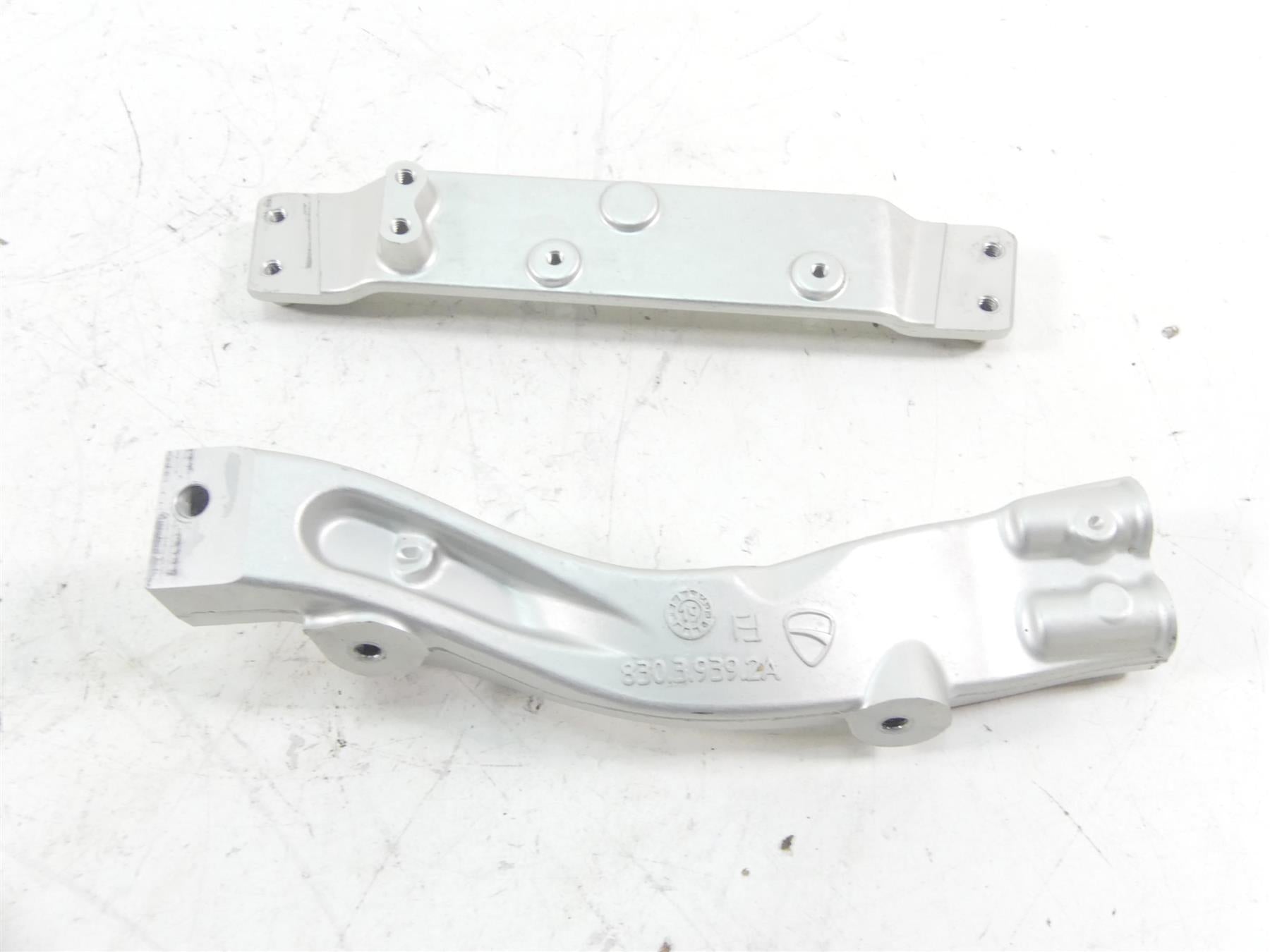 2020 Ducati Multistrada 1260 Enduro Frame Support Bracket Set 83039381A 83039392 {{ shop.shopifyCountryName }} - Mototech271