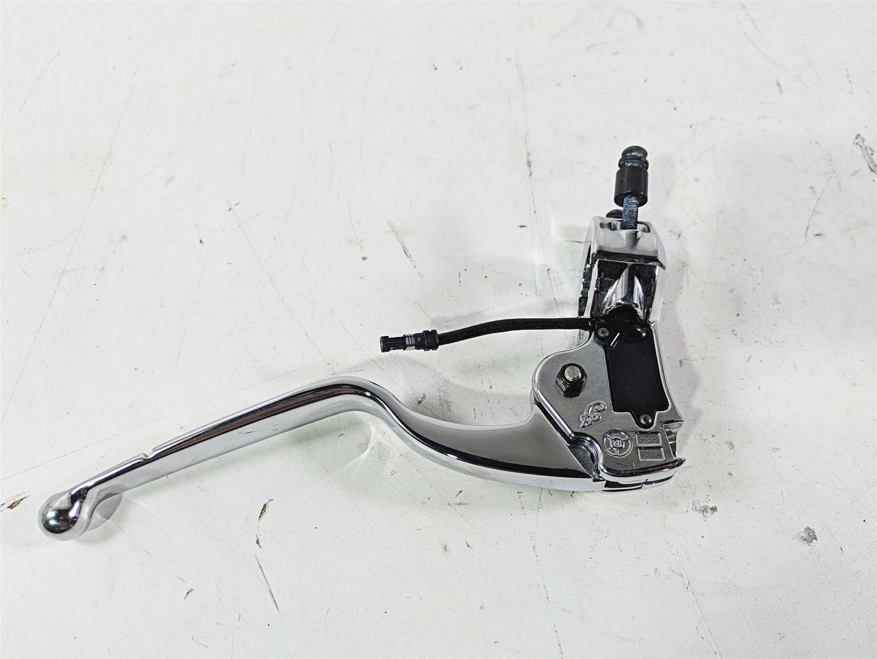 2018 Indian Chieftain Limited Chrome Clutch Perch & Lever Switch 1323459 1323706 {{ shop.shopifyCountryName }} - Mototech271