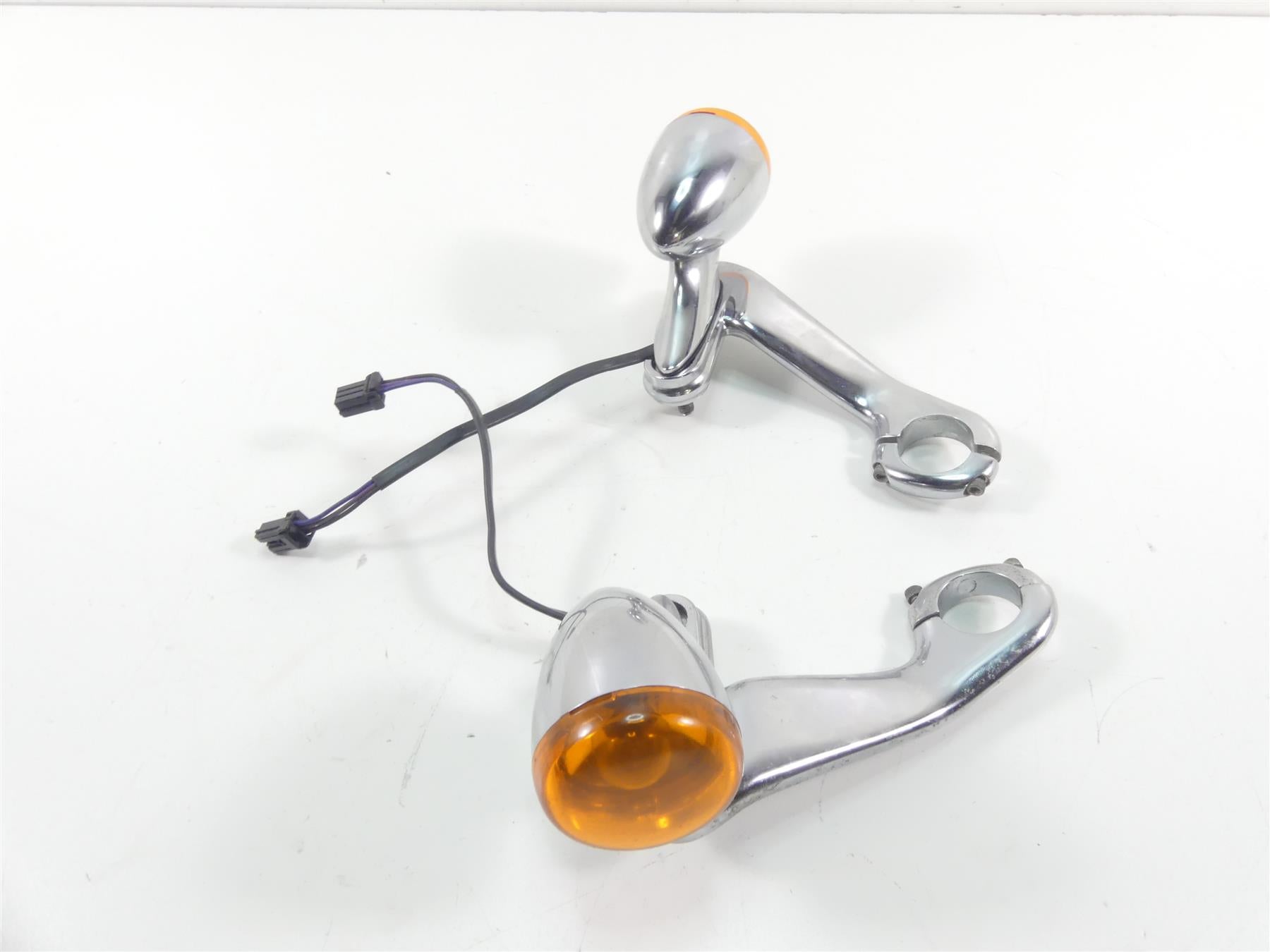 2013 Harley Touring FLTRX Road Glide Front Blinker Turn Signal Set 69272-05 {{ shop.shopifyCountryName }} - Mototech271
