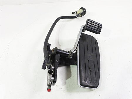 2004 Yamaha XVZ1300 Royal Star Right Floorboard & Brake Pedal Set 4XY-27420-10 {{ shop.shopifyCountryName }} - Mototech271
