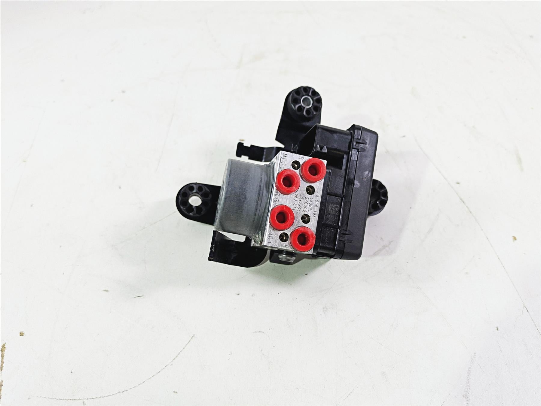 2016 BMW F800R K73 Abs Brake Module Unit Module Pump 8556198 34518546851 {{ shop.shopifyCountryName }} - Mototech271