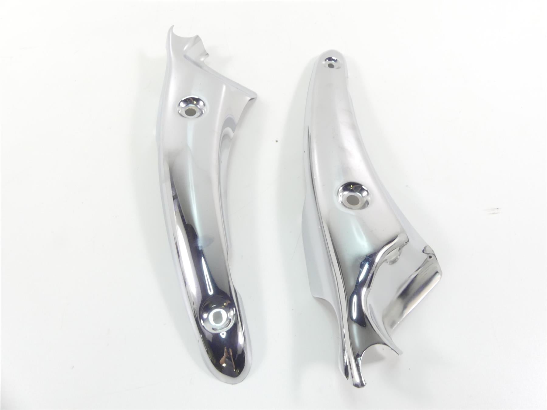 2013 Triumph Rocket 3 Touring Rear Fender Chrome Braces Struts T2306014 T2306024 {{ shop.shopifyCountryName }} - Mototech271