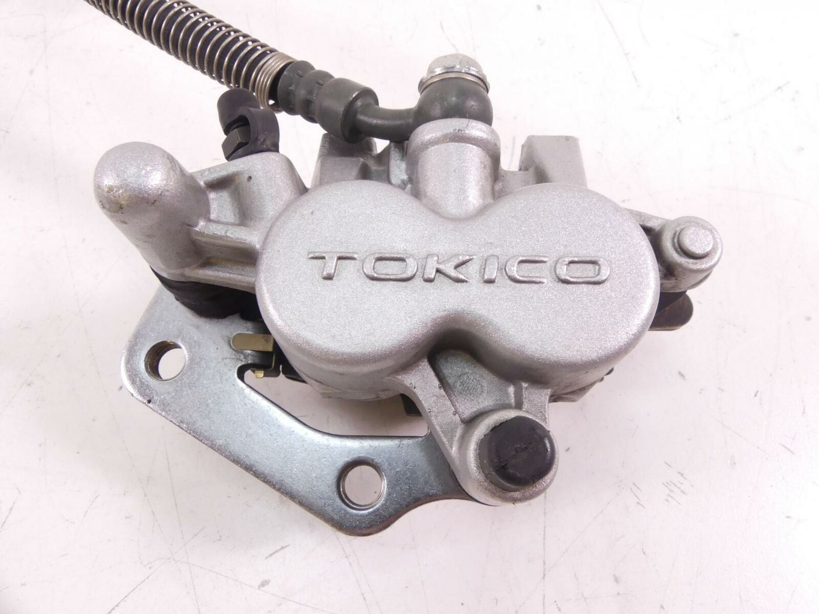 2001 Kawasaki VN1500 Vulcan C Front Tokico Brake Caliper 43041-1824-GN {{ shop.shopifyCountryName }} - Mototech271