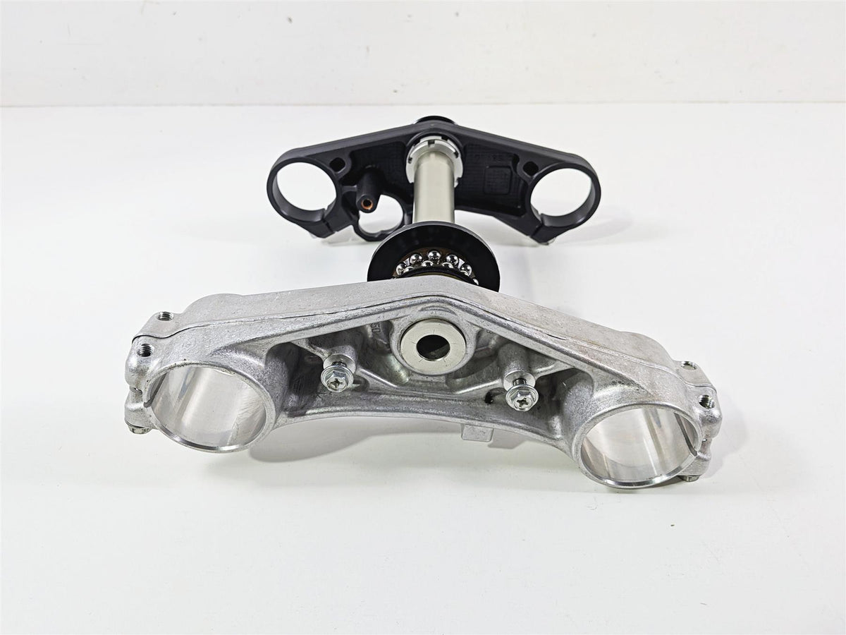 2024 Suzuki GSXR600 Upper Lower Triple Tree Set 2K 51410-01H10 51311-01H00 {{ shop.shopifyCountryName }} - Mototech271