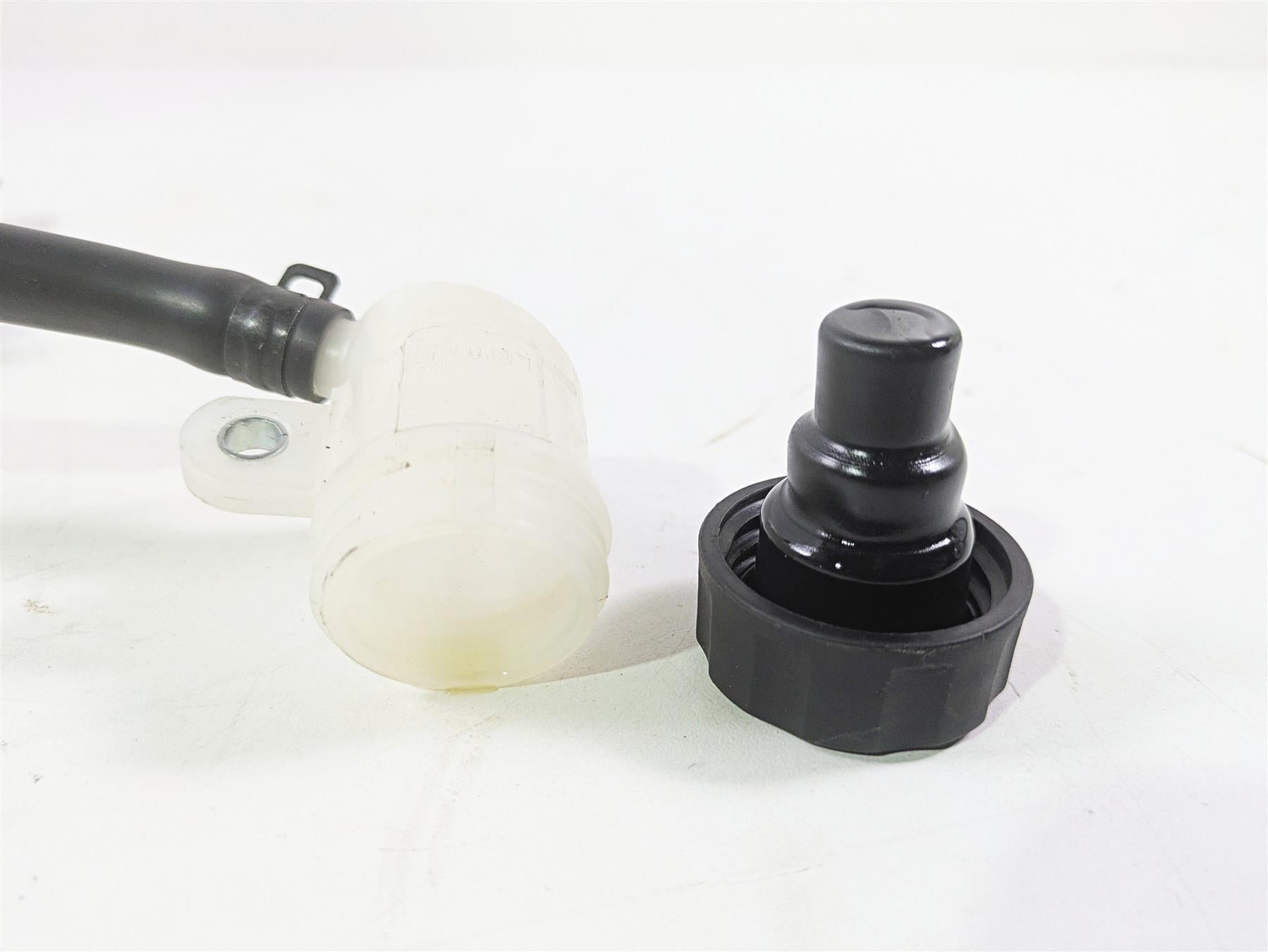 2020 Kawasaki ZX6R ZX636 Ninja Rear Brake Master Cylinder 1/2" Bore 43015-0575 {{ shop.shopifyCountryName }} - Mototech271