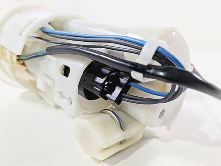 2019 Triumph Speed Triple RS 1050 Fuel Gas Petrol Pump -Tested T2400735 T2405926 {{ shop.shopifyCountryName }} - Mototech271